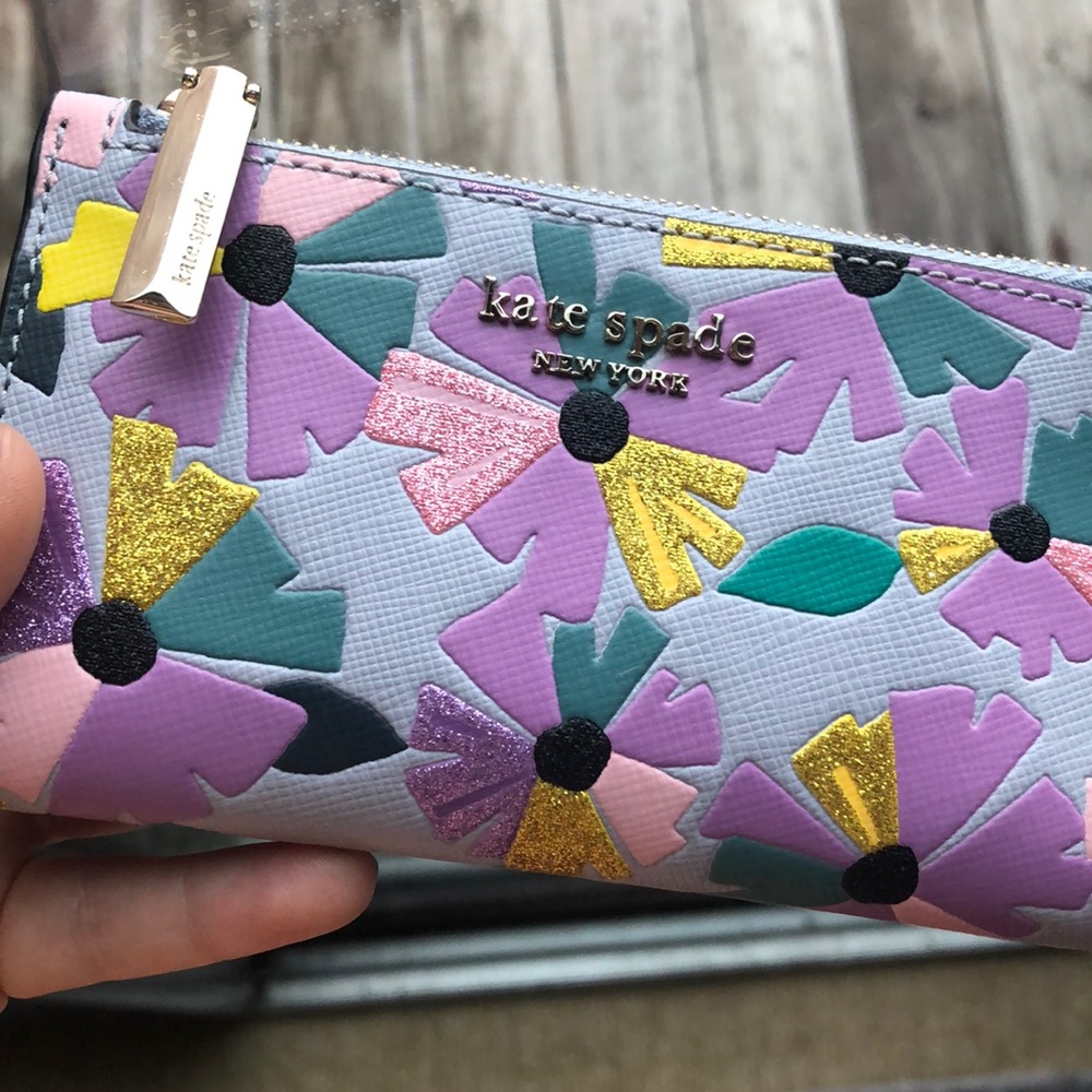 NWOT Kate Spade ♠️ Floral Glitter Wallet